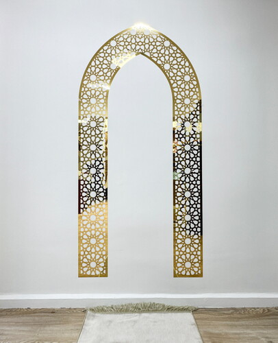 Mescit ve Evler İçin  Portatif  Namaz Kıble Mihrabı Gold Pleksi (85*175 cm)